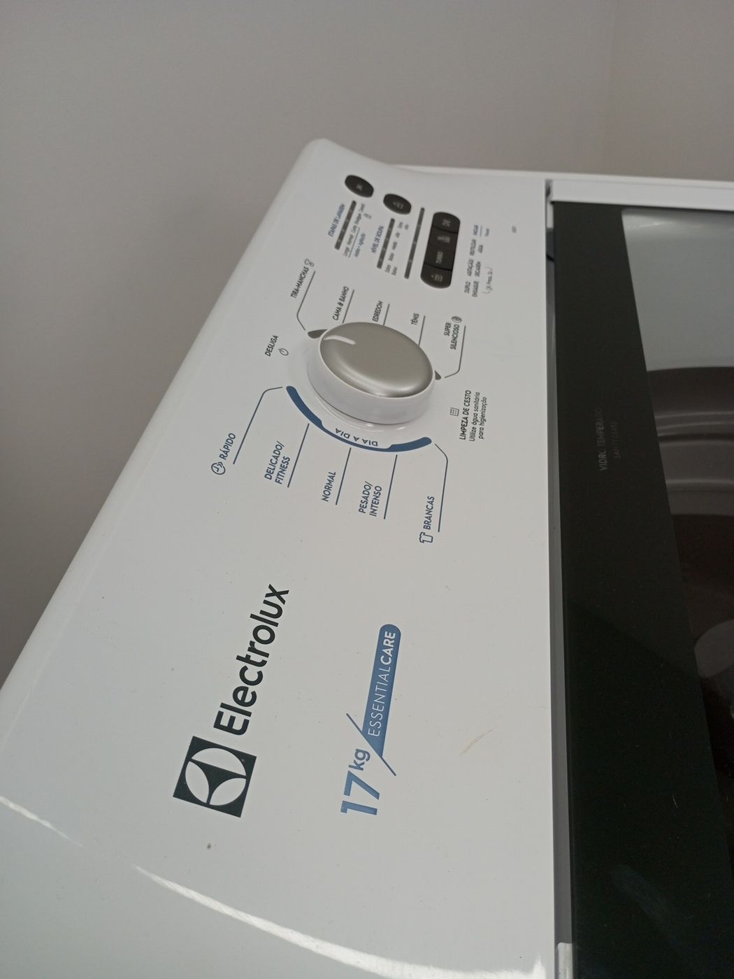 LAVADORA ELECTROLUX LED17 ROUPAS TOP LOAD 17K