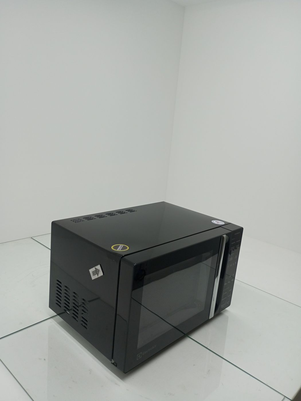 MICRO-ONDAS ELECTROLUX ME23P 23L - PRETO