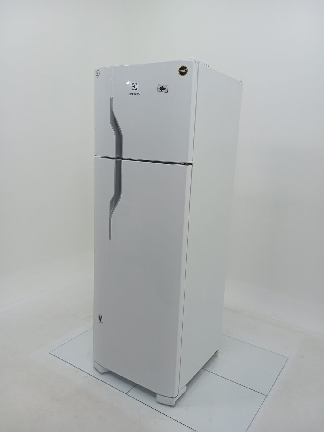REFRIGERADOR ELECTROLUX DC35A   DUAS PORTAS C