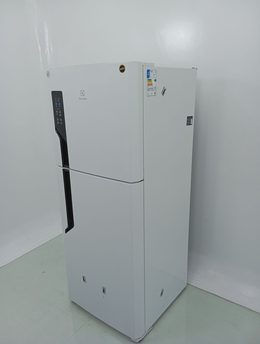 REFRIGERADOR ELECTROLUX TF55 FROST FREE 431L 