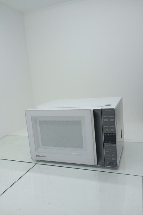 MICRO-ONDAS ELECTROLUX ME36B 36L - BRANCO