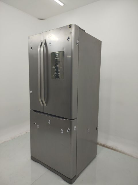 REFRIGERADOR ELECTROLUX DM84X   FROST FREE 57