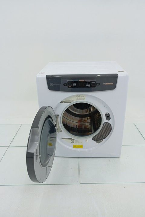 SECADORA ELECTROLUX SVB11 DE PAREDE E PISO 11