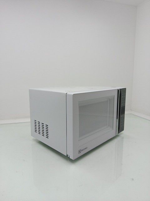 MICRO-ONDAS ELECTROLUX ME36B 36L - BRANCO