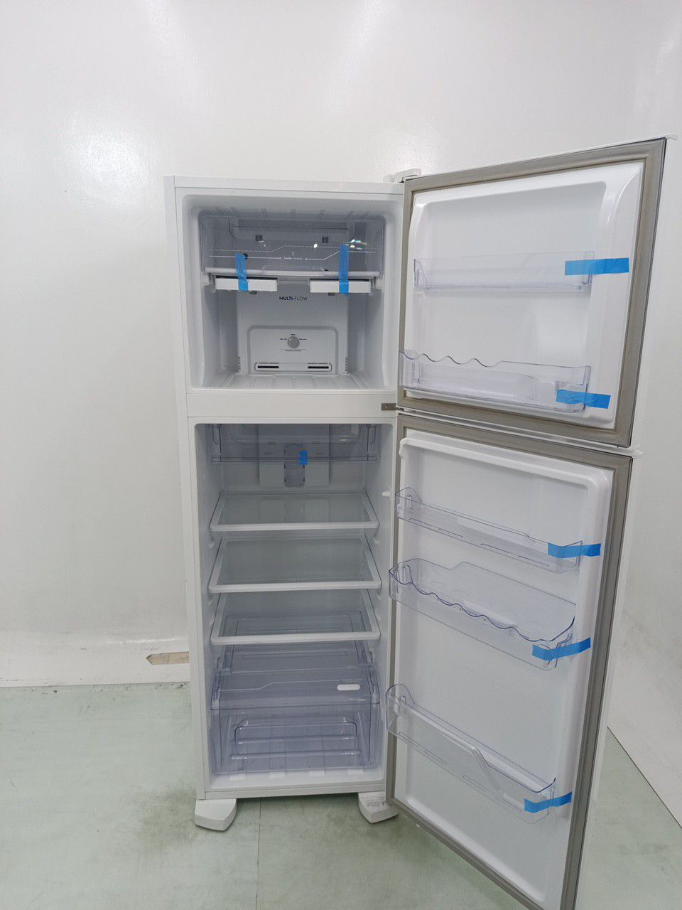 GELADEIRA ELECTROLUX DFN41 FROST FREE 371L DU