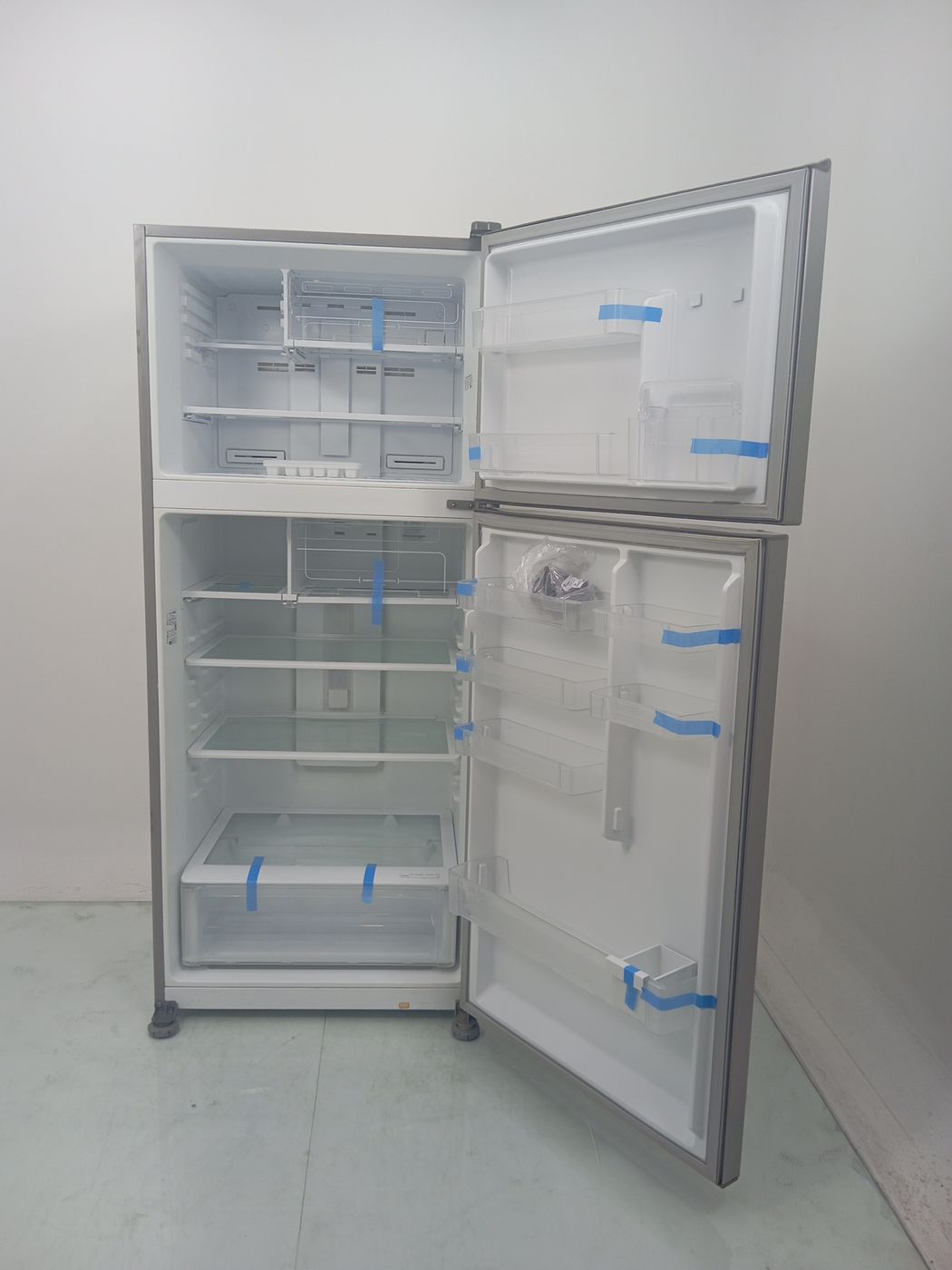 REFRIGERADOR ELECTROLUX DF82X DUAS PORTAS FRO