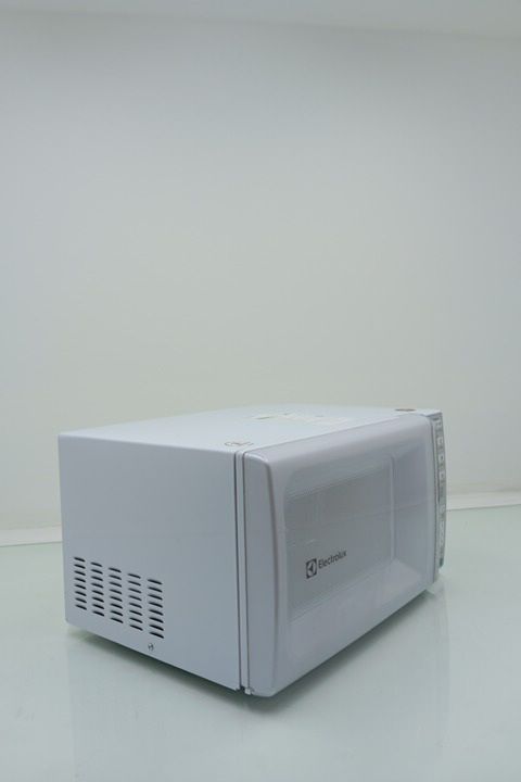 MICRO-ONDAS ELECTROLUX MEO44 34L - BRANCO