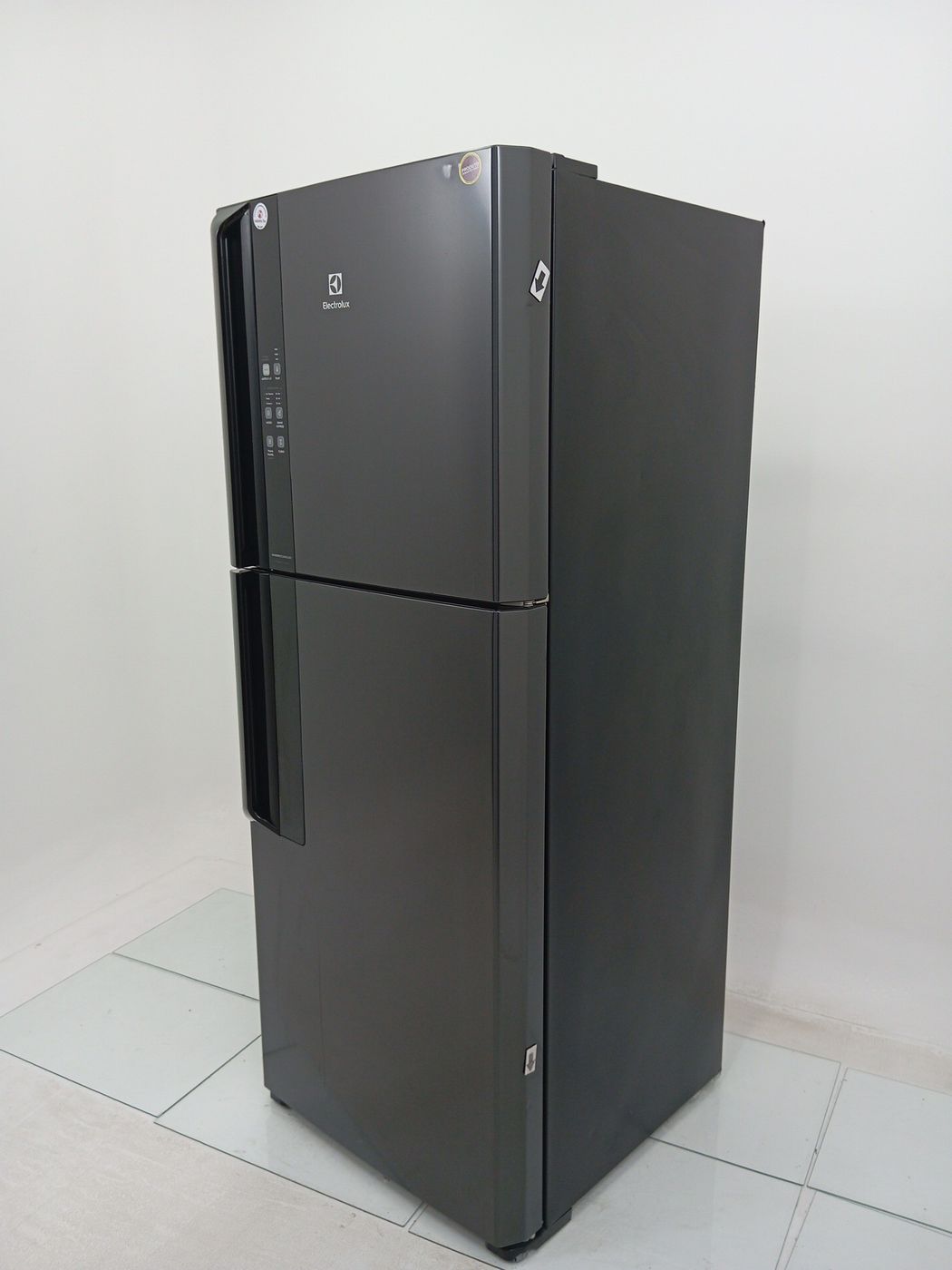 REFRIGERADOR ELECTROLUX IF55B DUAS PORTAS FRO