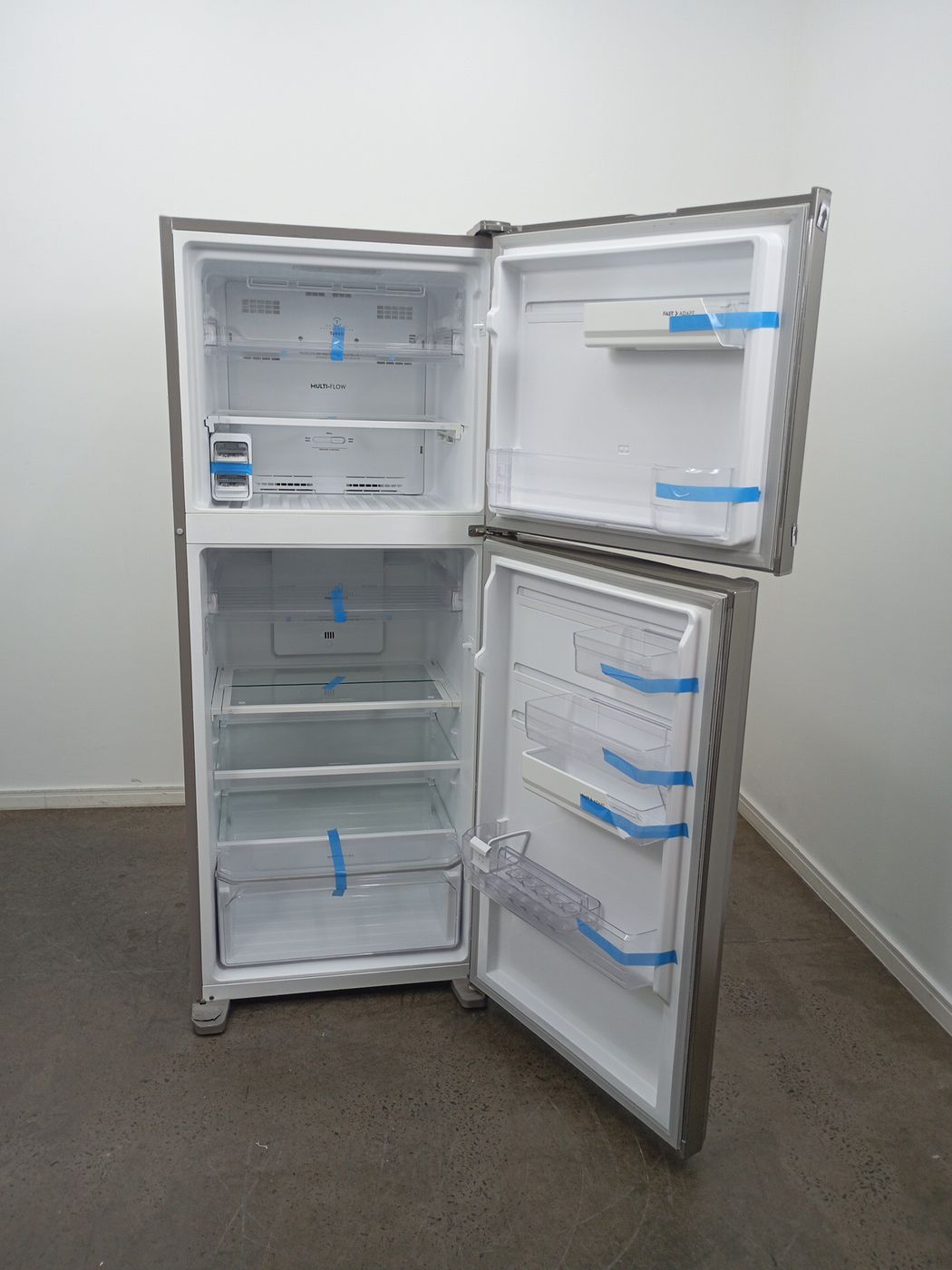 REFRIGERADOR ELECTROLUX IF55S TOP FREEZER INV