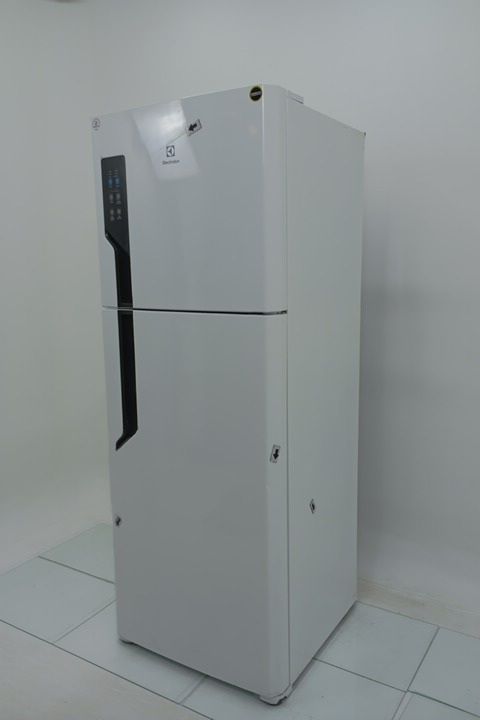REFRIGERADOR ELECTROLUX TF56-   FROST FREE 47
