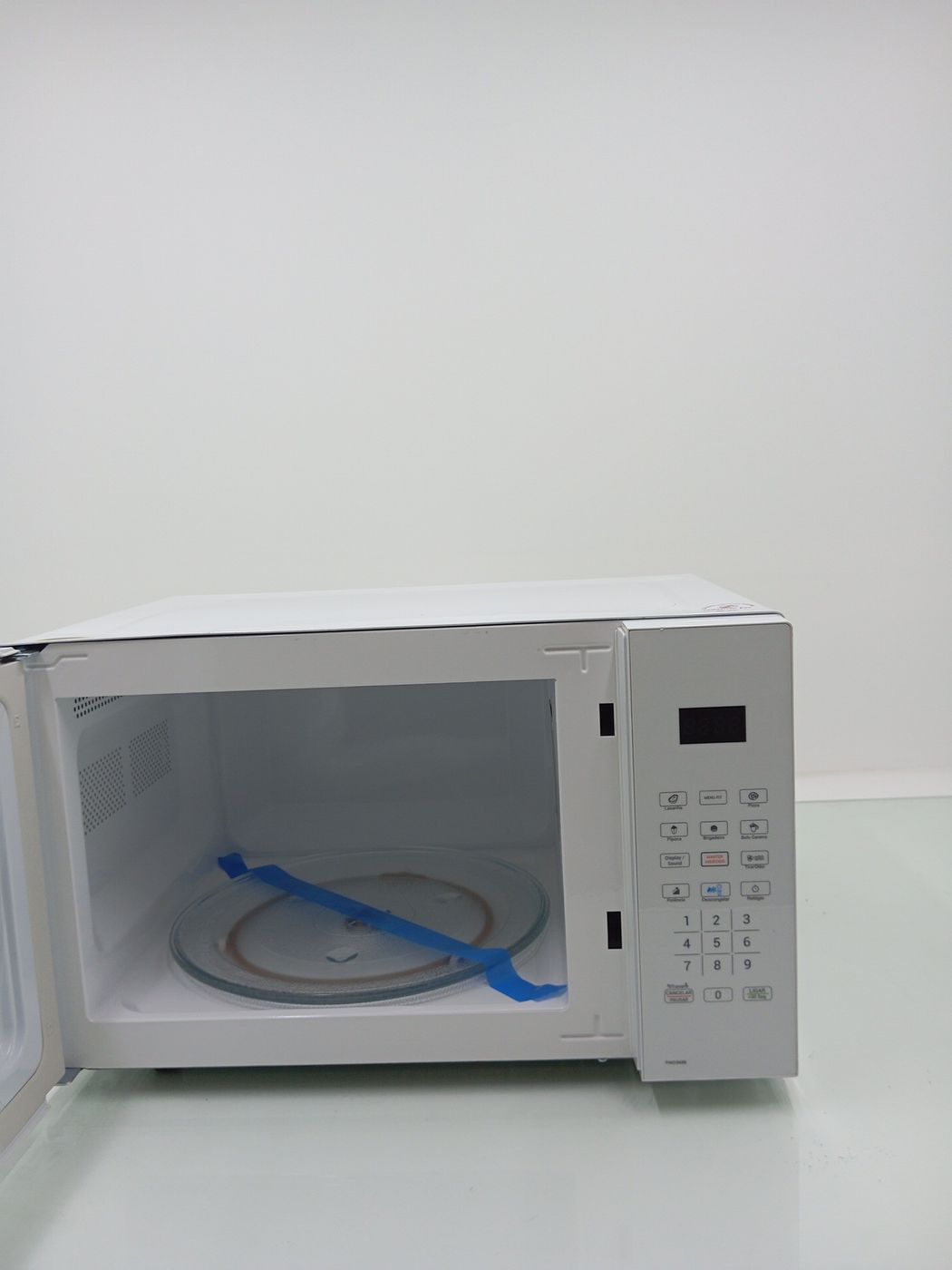MICRO-ONDAS PHILCO PMO37BB 37L - BRANCO