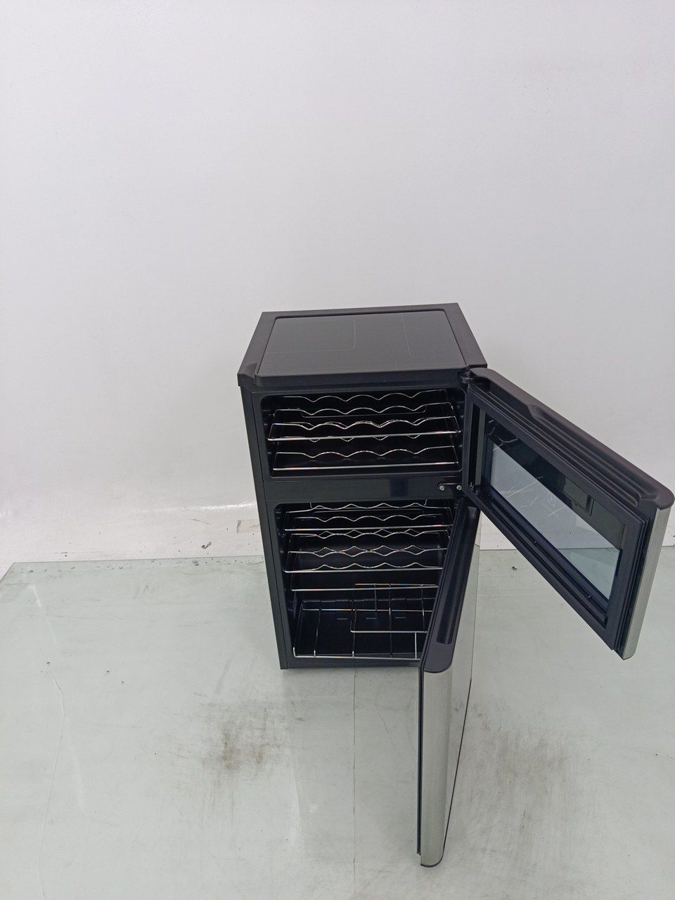 ADEGA ELECTROLUX ACD29 - Adega Electrolux ACD