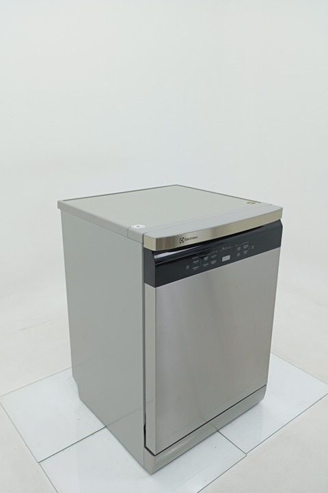 LAVA LOUCAS ELECTROLUX LL14X 14 SERVICOS  - I