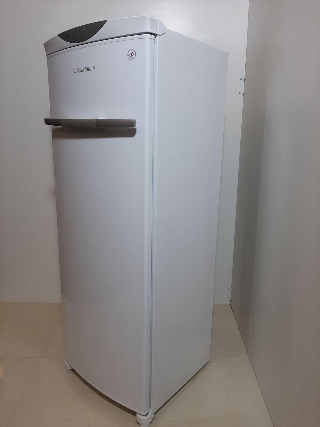FREEZER BRASTEMP VERTICAL 1 PORTA 228L BR - B