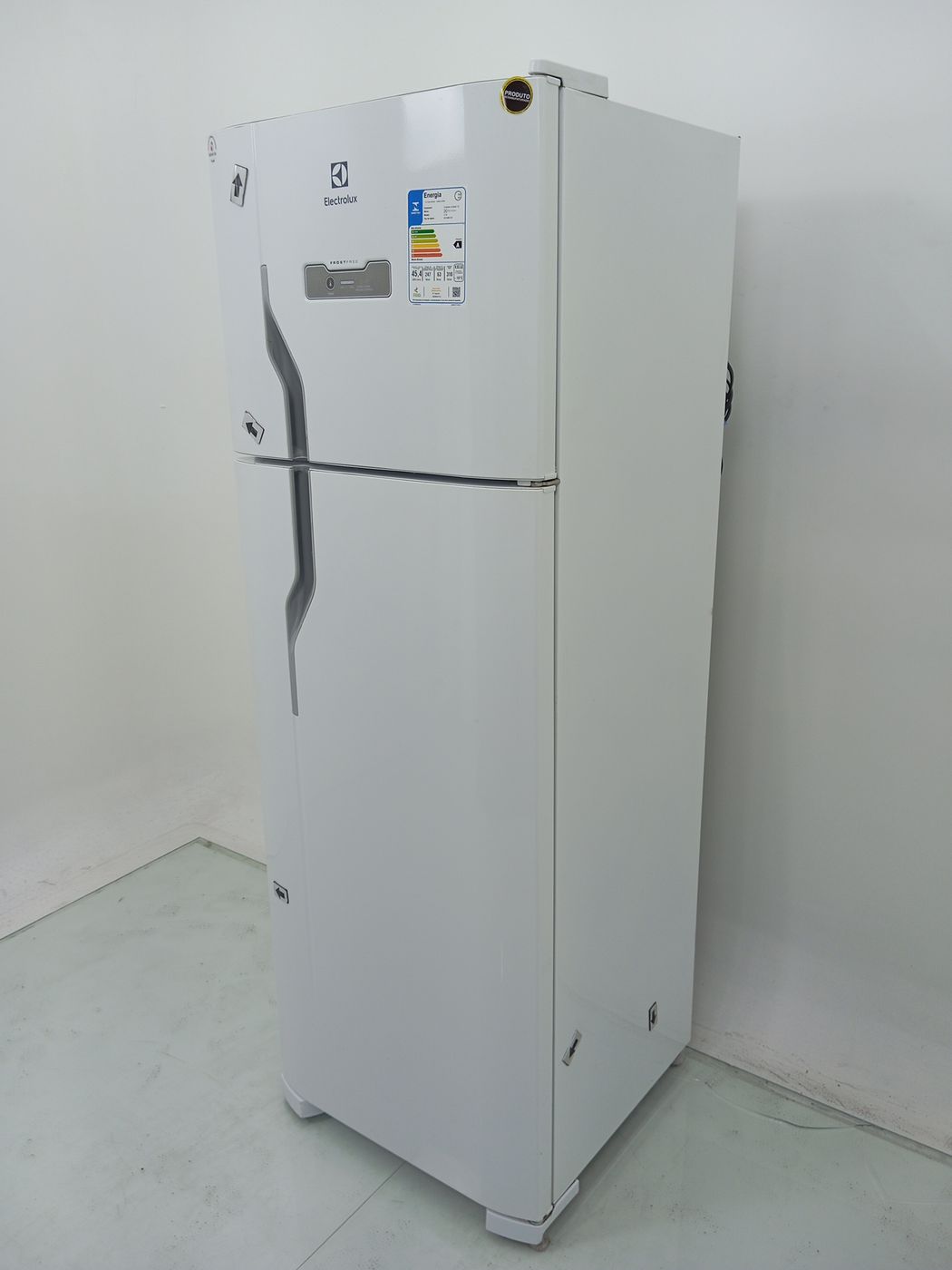 REFRIGERADOR ELECTROLUX TF39-   FROST FREE 31