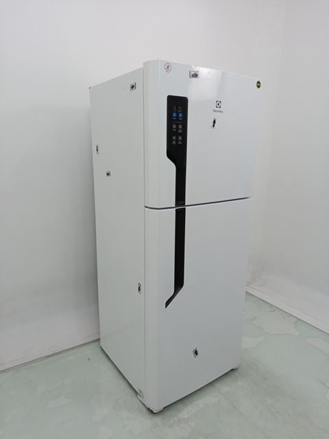 REFRIGERADOR ELECTROLUX TF55 FROST FREE 431L 
