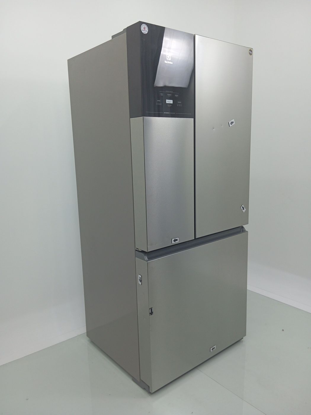 REFRIGERADOR ELECTROLUX IM8S FROST FREE INVER