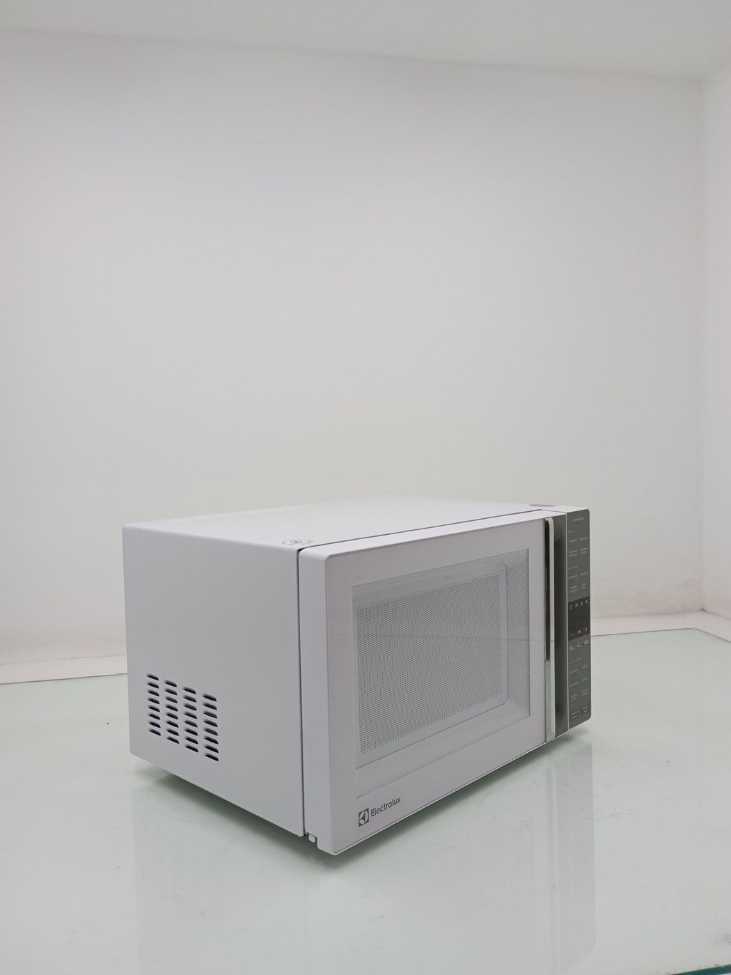 MICRO-ONDAS ELECTROLUX ME36B - Micro-Ondas El