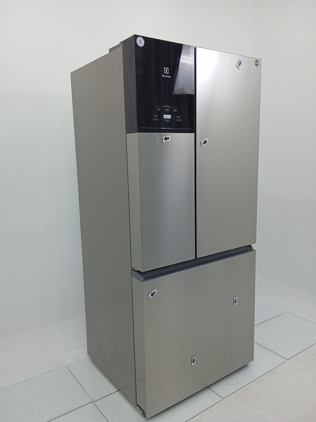 REFRIGERADOR ELECTROLUX IM8S FROST FREE INVER
