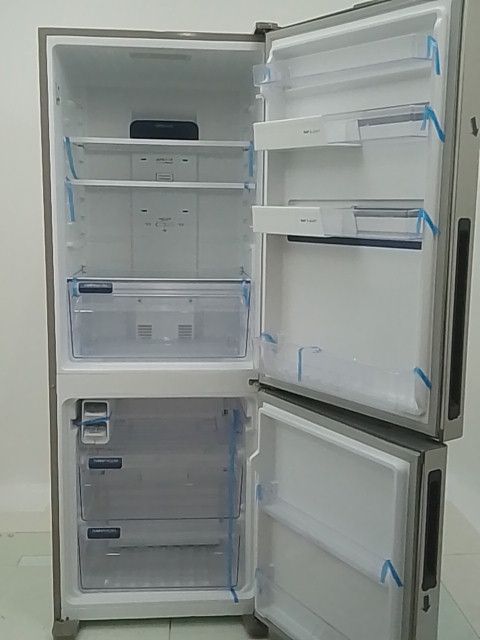 REFRIGERADOR ELECTROLUX IB7S FROST FREE INVER