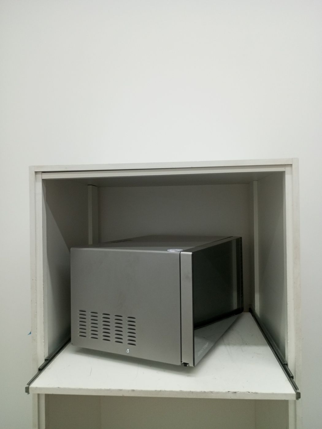 MICRO-ONDAS BRASTEMP 32L C/ PAINEL INTEGRADO 