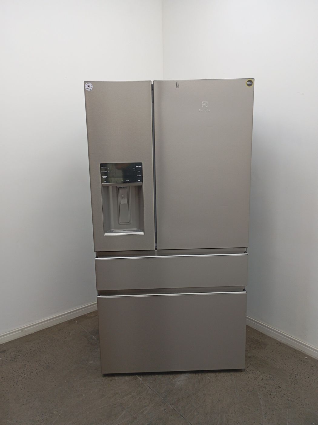 REFRIGERADOR ELECTROLUX DM91X FROST FREE  INV