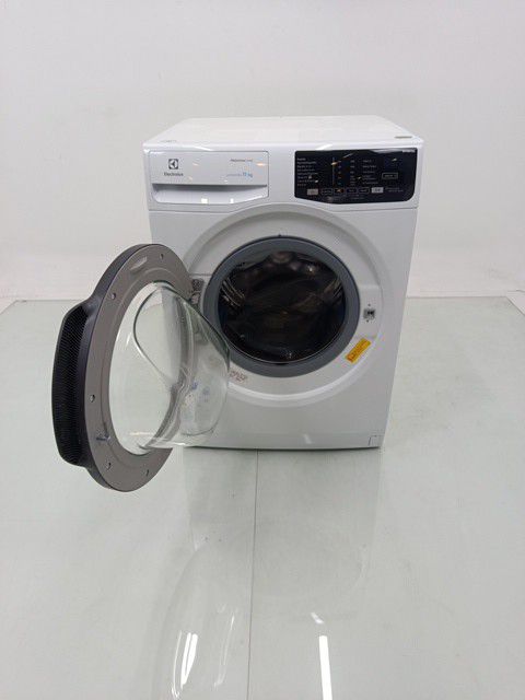LAVADORA ELECTROLUX FRONT LOAD LFE11 11KG INV