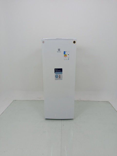 FREEZER ELECTROLUX VERTICAL FEI23 CYCLE DEFRO