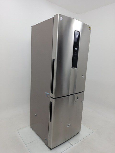 REFRIGERADOR ELECTROLUX IB7S - Refrigerador E