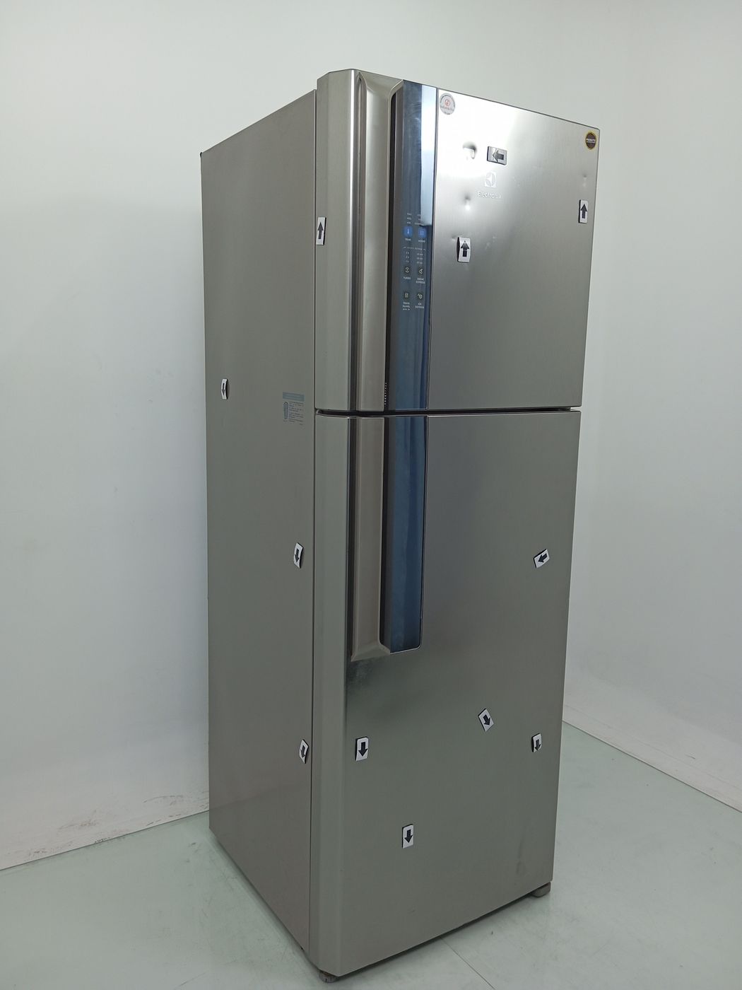 REFRIGERADOR ELECTROLUX DF56S FROST FREE INVE