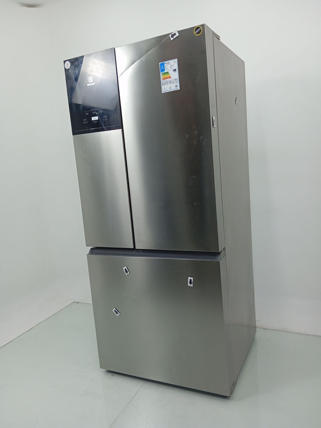 REFRIGERADOR ELECTROLUX IM8S FROST FREE INVER