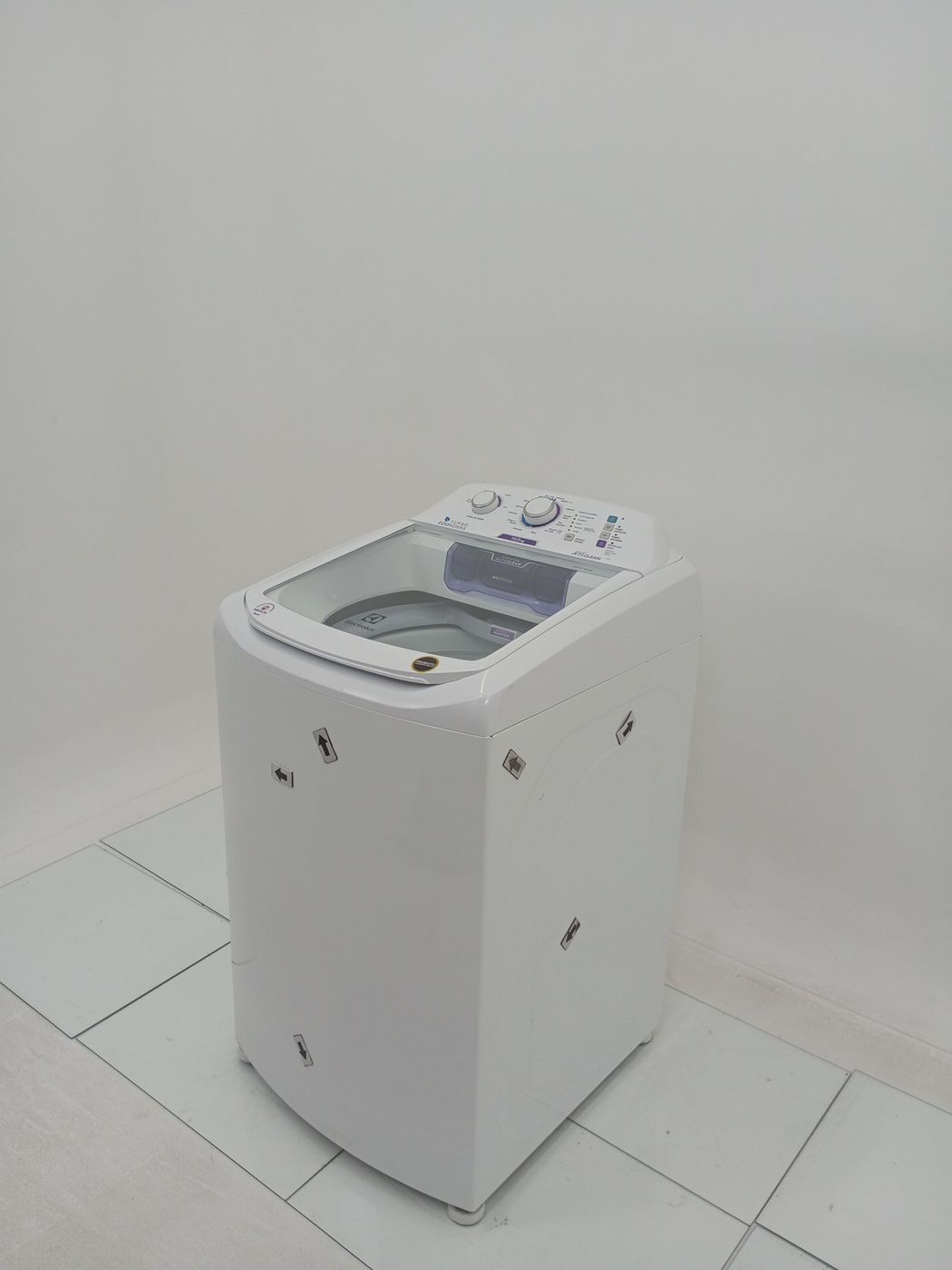 LAVADORA ELECTROLUX TOP LOAD 10,5KG LAC11  TU