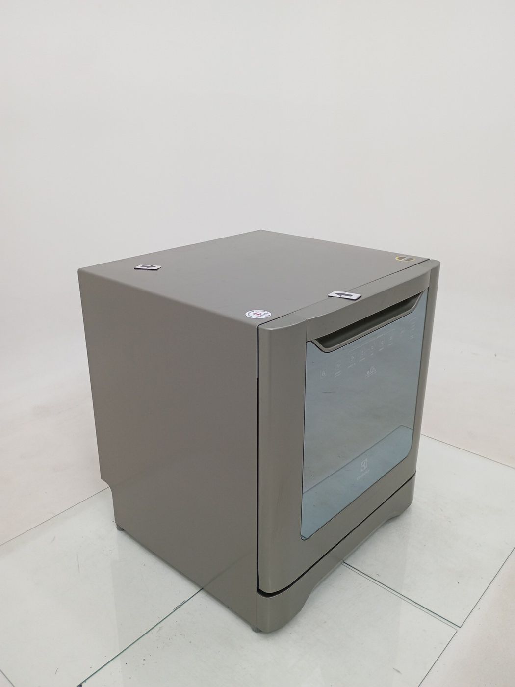 LAVA LOUCAS ELECTROLUX LE08S - Lava Louça Ele
