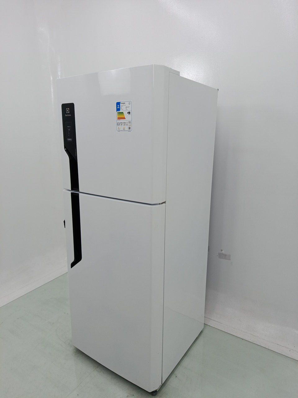 GELADEIRA ELECTROLUX TF70 FROST FREE 431L DUP