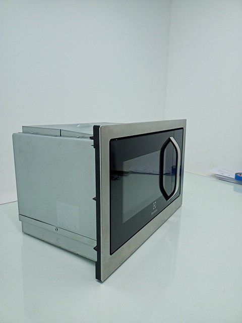 MICRO-ONDAS ELECTROLUX MB38P MICROONDAS 31L -