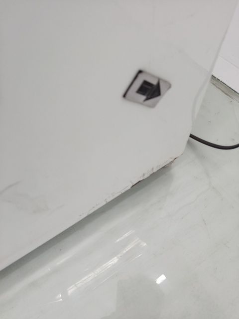 FREEZER ELECTROLUX FE19 - Freezer Vertical El