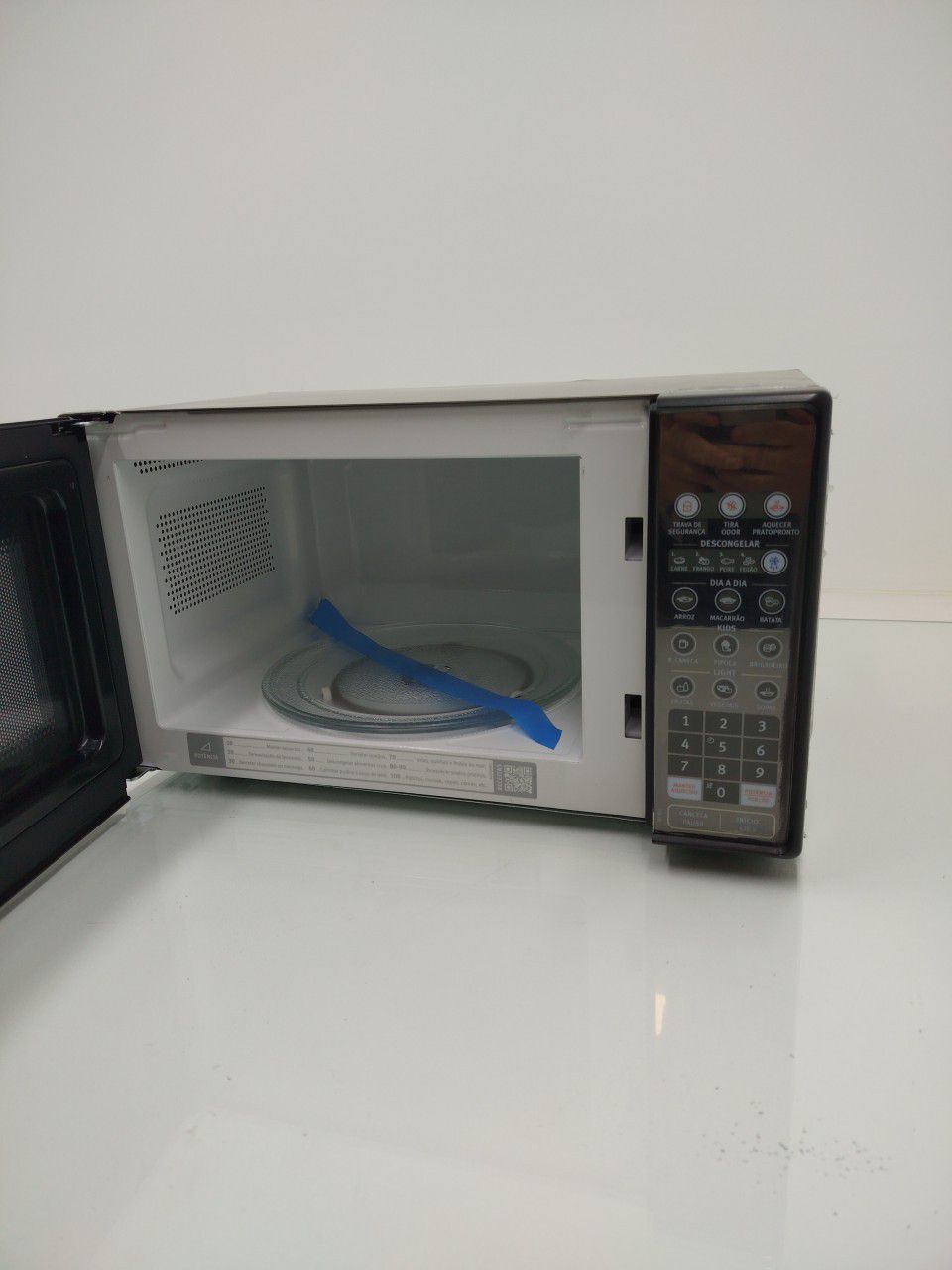 MICRO-ONDAS ELECTROLUX MT30S 20L - PRATA