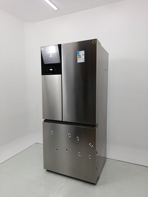 REFRIGERADOR ELECTROLUX IM8S - Refrigerador E