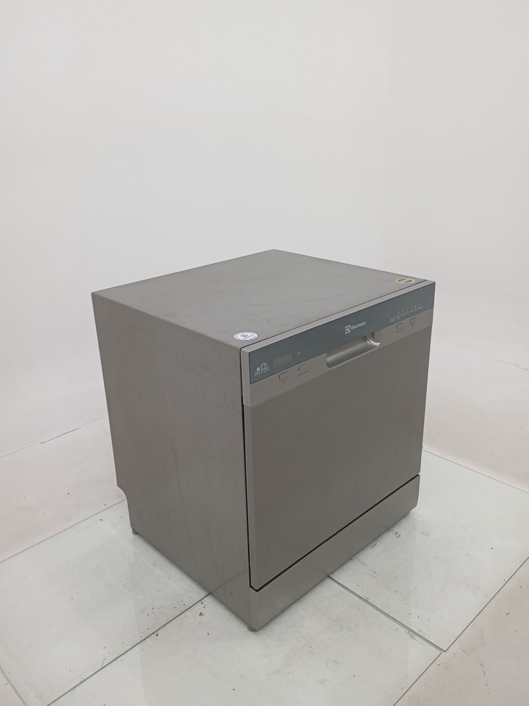 LAVA LOUCAS ELECTROLUX LL08S - Lava Louça Ele