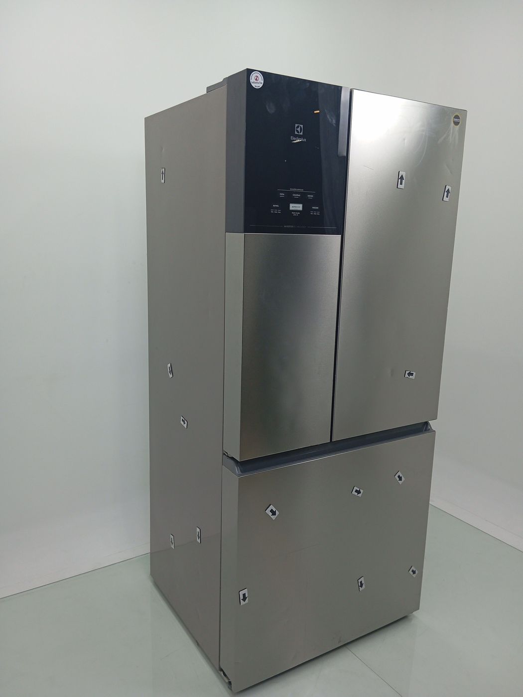 REFRIGERADOR ELECTROLUX IM8S FROST FREE INVER