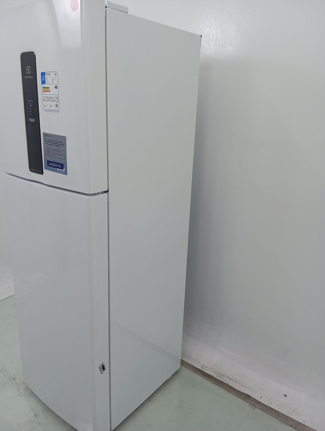 GELADEIRA ELECTROLUX IF46 FROST FREE  410L DU