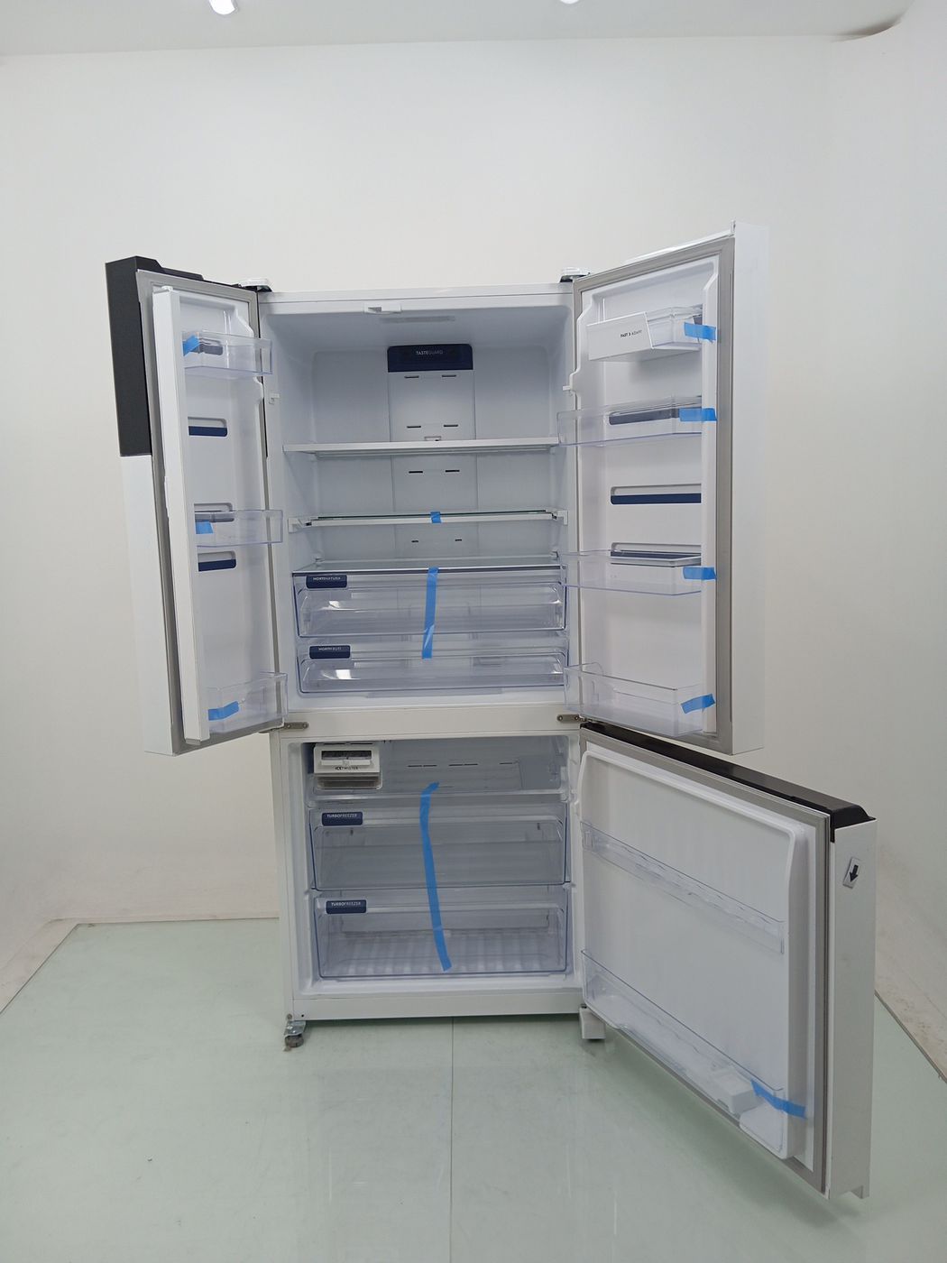 REFRIGERADOR ELECTROLUX IM8 FROST FREE - BRAN