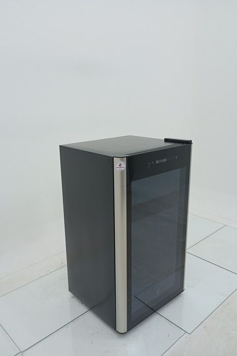 ADEGA ELECTROLUX WDF29 DUAL ZONE 29 GARRAFAS 