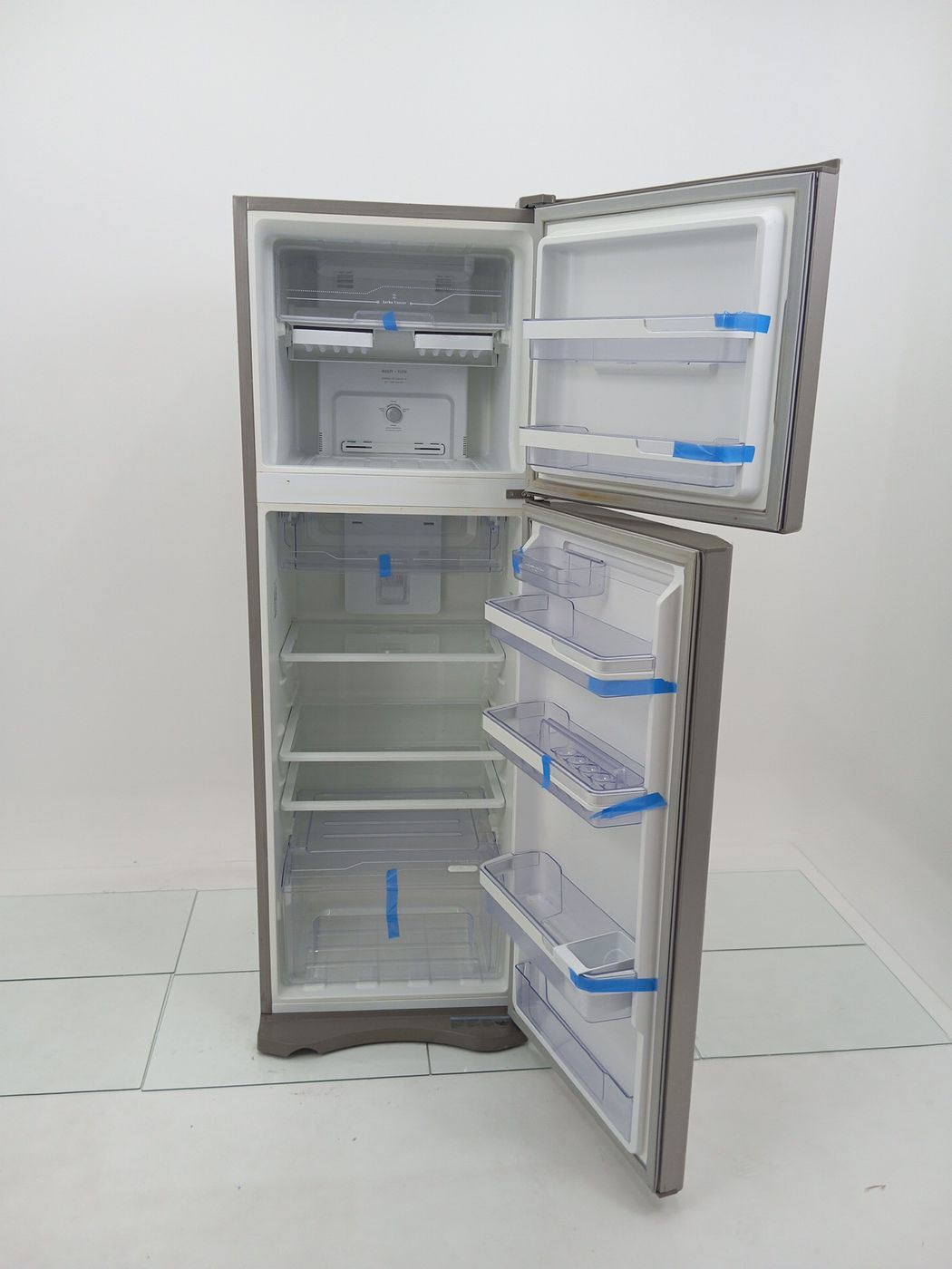 REFRIGERADOR ELECTROLUX DF42X FROST FREE 382L