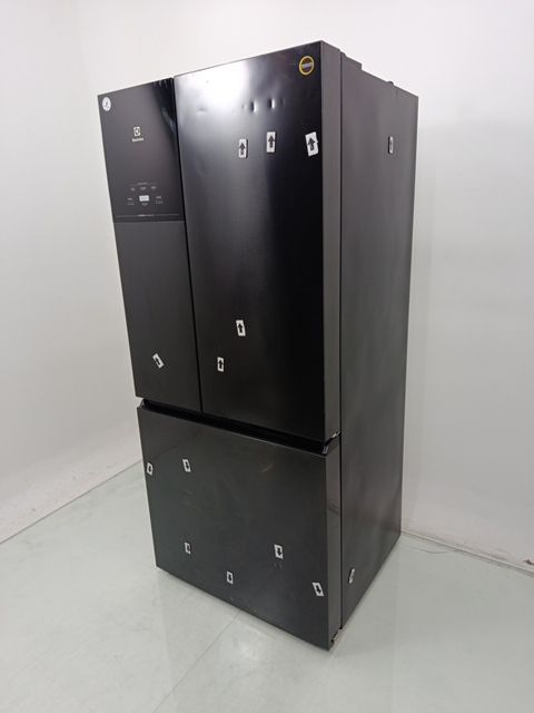 REFRIGERADOR ELECTROLUX IM8B FROST FREE INVER