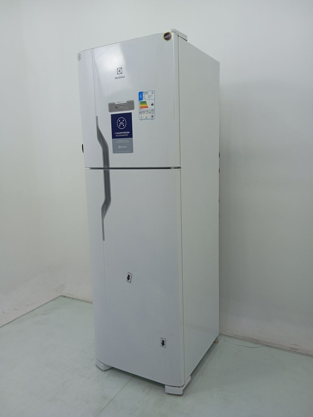 REFRIGERADOR ELECTROLUX DFN44 FROST FREE 400L
