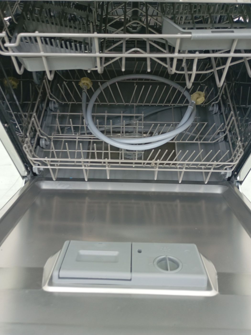 LAVA LOUCAS ELECTROLUX LE08S - Lava Louça Ele