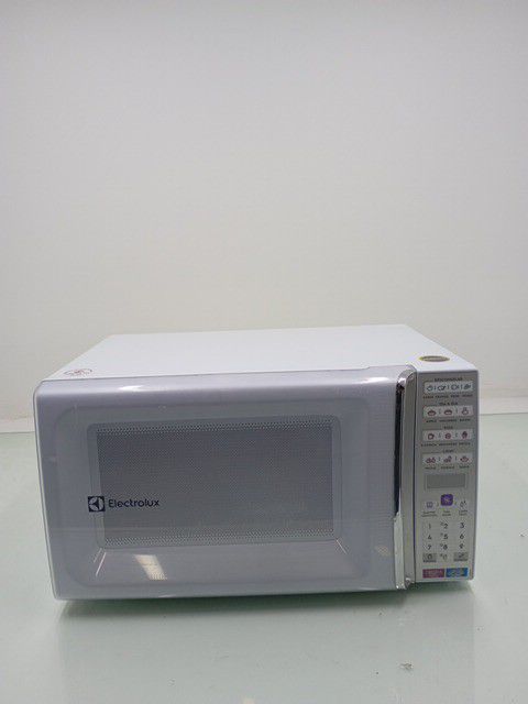 MICRO-ONDAS ELECTROLUX MEO44 34L - BRANCO