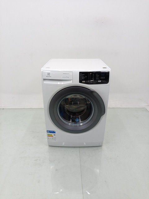 LAVADORA ELECTROLUX FRONT LOAD LFE11 11KG INV