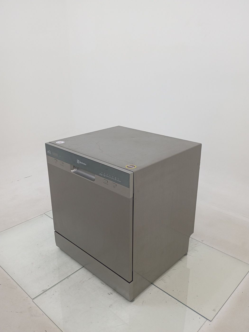 LAVA LOUCAS ELECTROLUX LL08S - Lava Louça Ele